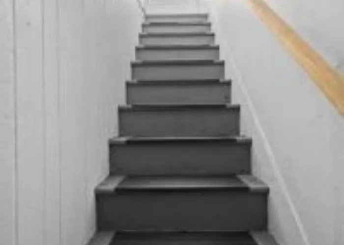 Apartment East Allegheny | Driveway Parking!